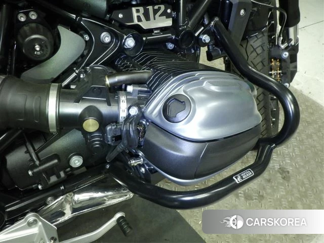 Engine photo