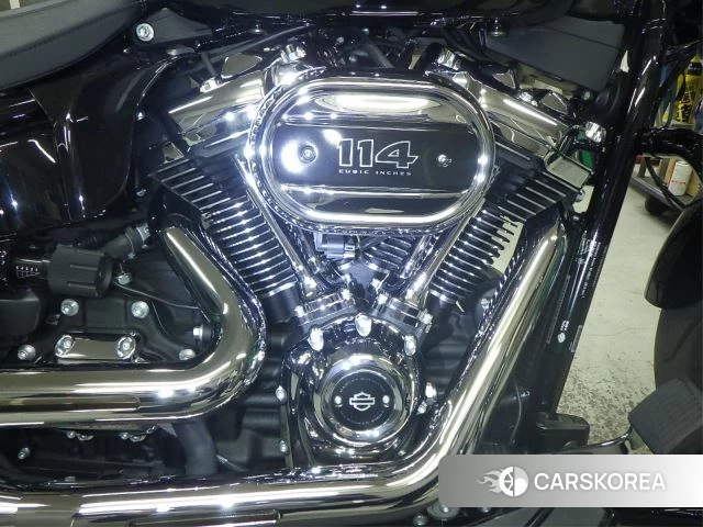Engine photo