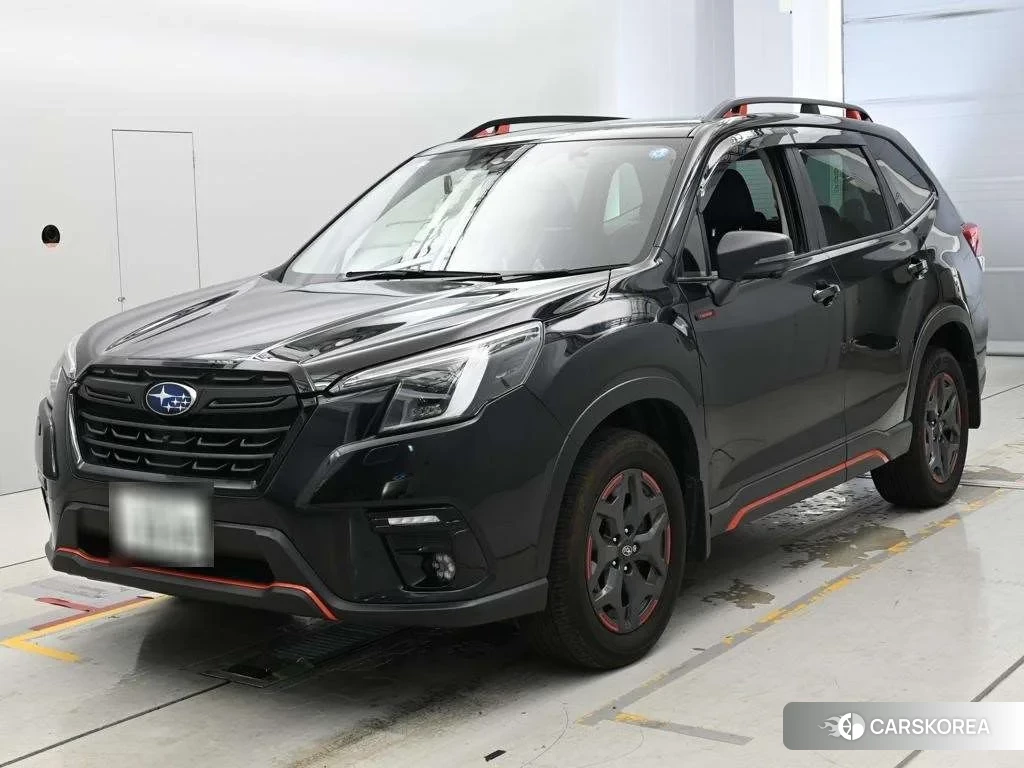 Subaru Forester 2023 из Японии
