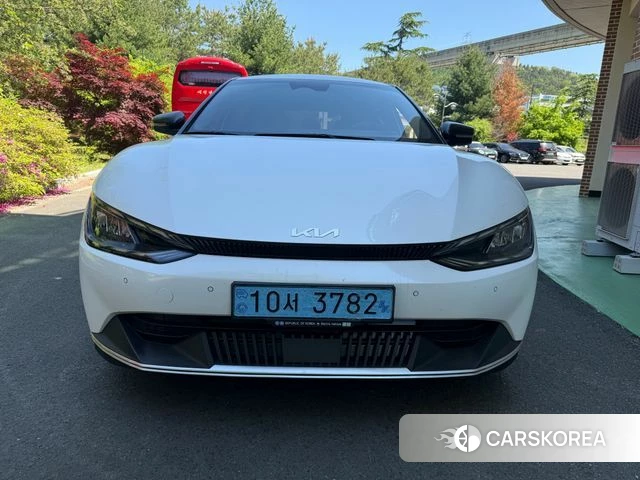 Kia EV6 2022 Белый из Кореи