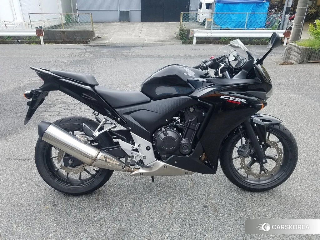 Проданный Honda CBR400R 2013 из Японии