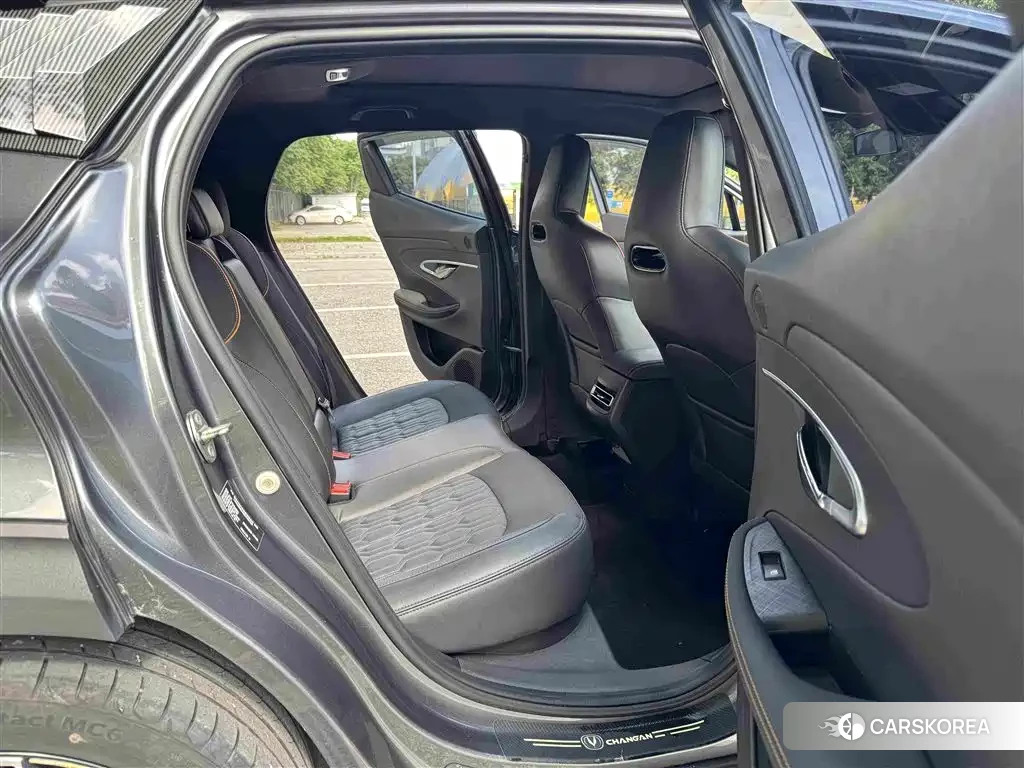 Chang'an Changan UNI-T 2022 Silver/gray из Китая