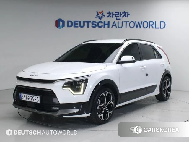 Kia Di Ol Nu Niro 2022 Белый из Кореи