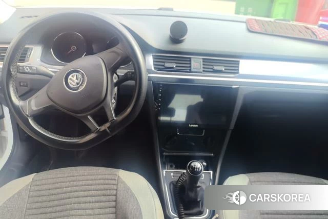 Volkswagen Bora 2020 Белый из Китая