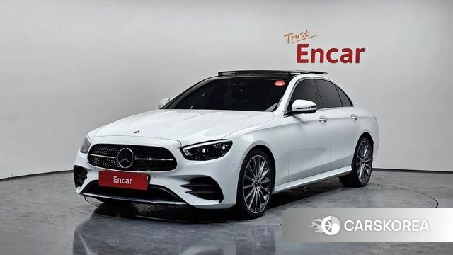 Mercedes-Benz E-Class W213 2022 Белый из Кореи
