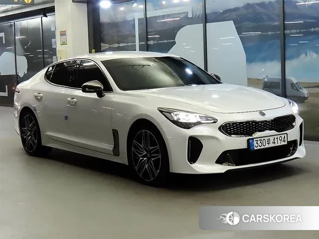 Kia Stinger Meister 2021 Белый из Кореи