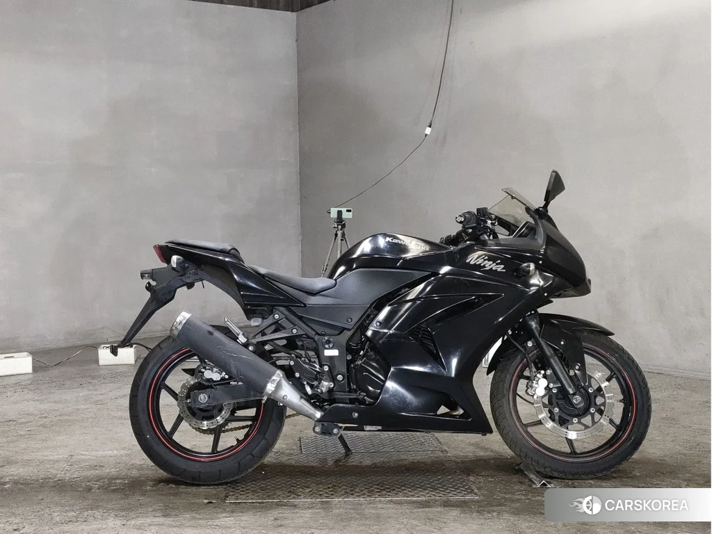 Проданный Kawasaki NINJA 250R id 4161722 из Японии