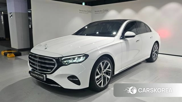 Mercedes-Benz E-Class W214 2024 Белый из Кореи