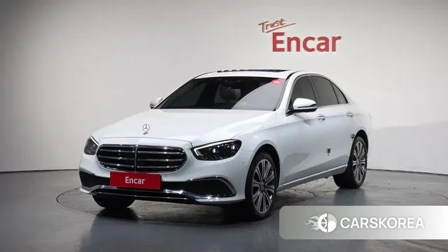 Mercedes-Benz E-Class W213 2022 Белый из Кореи