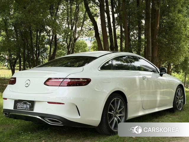 Mercedes-Benz E-class (imported) 2021 Белый из Китая