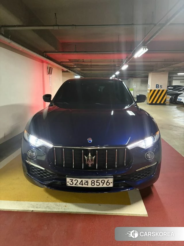 Maserati Levante 2019 Синий из Кореи