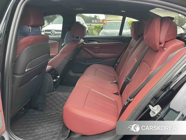 BMW 5 series 2024 Черный из Китая
