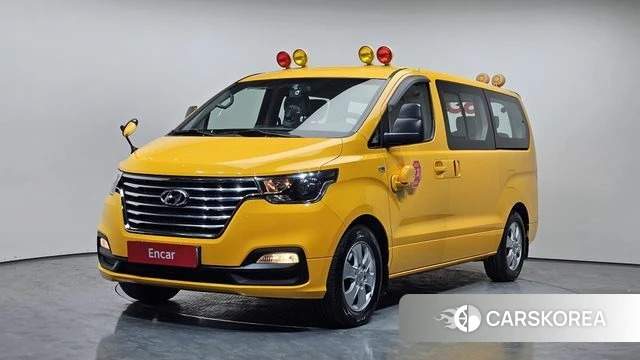 Hyundai The New Grand Starex 2018 Желтый из Кореи