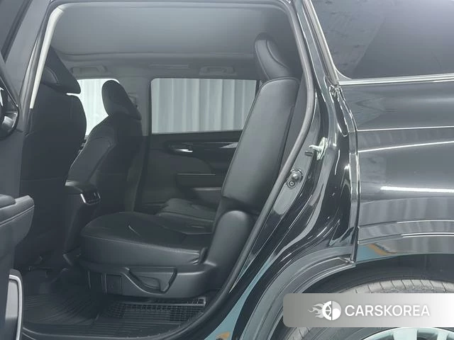 Toyota Highlander 2024 Черный из Китая