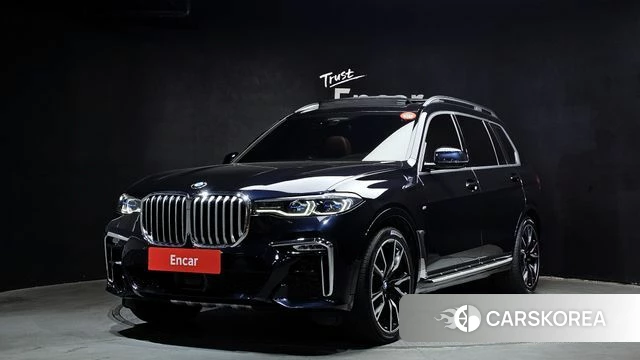 BMW X7 (G07) 2021 Черный из Кореи