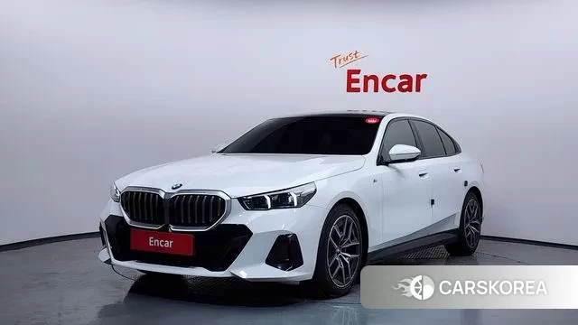 BMW 5 Series (G60) 2023 Белый из Кореи