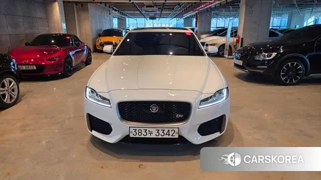 Jaguar XF (X260) 2019 Белый из Кореи