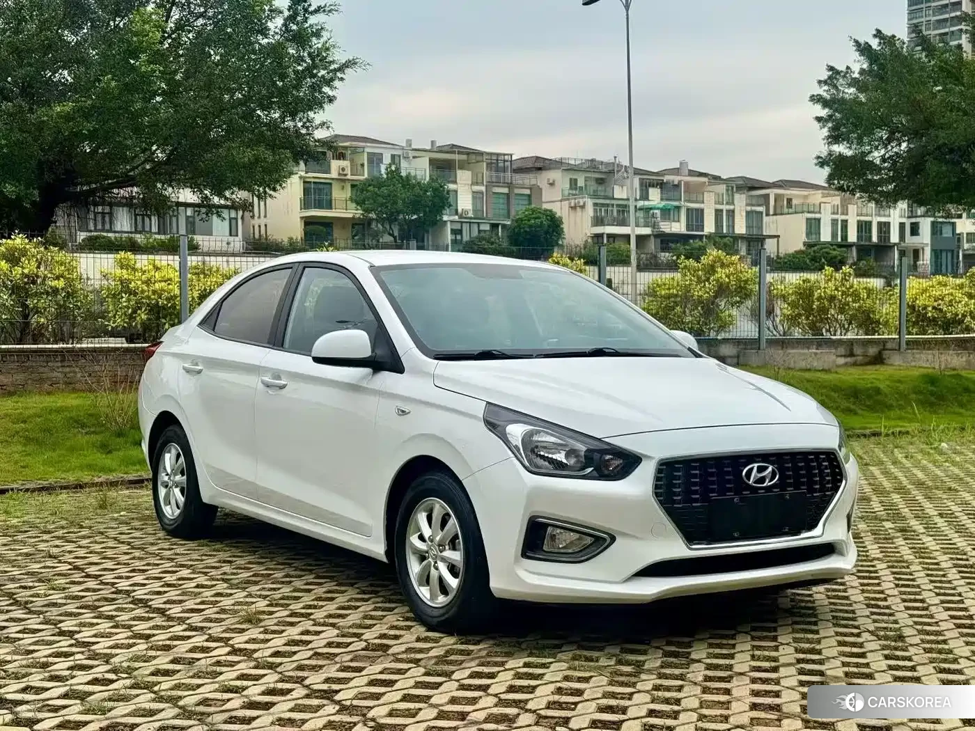 Hyundai Rena 2018 Белый из Китая