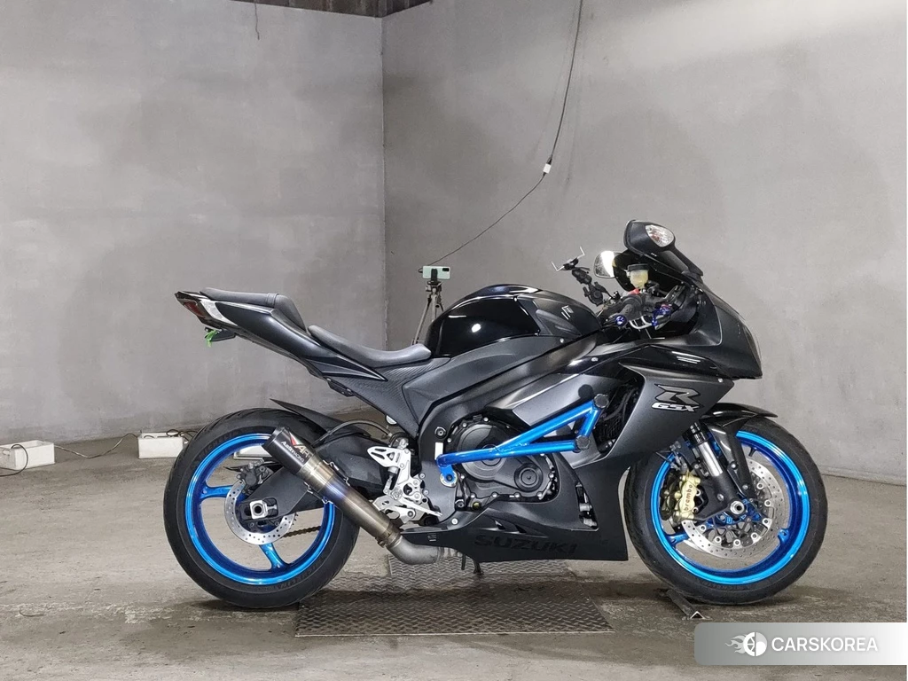 Проданный Suzuki GSX-R1000 2015 из Японии