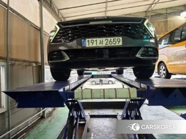 Kia Sportage 5th Generation 2022 Серебристо-серый из Кореи