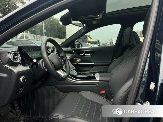 Mercedes-Benz Class C 2023 Зеленый из Китая