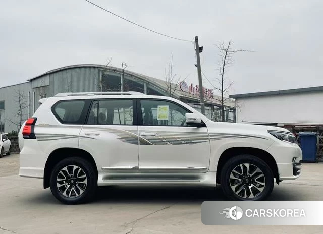 Toyota Prado (imported) 2023 Белый из Китая