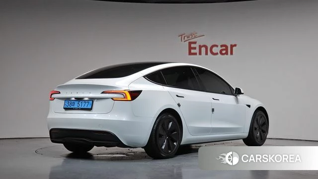 Tesla Model 3 2024 Белый из Кореи
