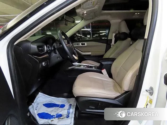 Ford Explorer 6th Generation 2021 Белый из Кореи