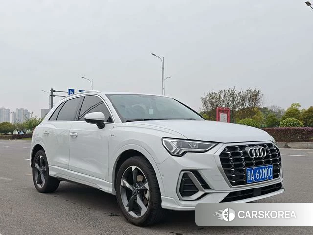 Audi Q3 2021 Белый из Китая