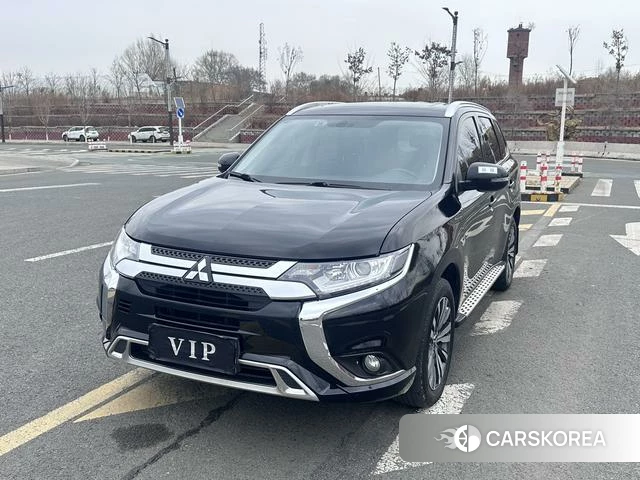 Mitsubishi  Outlander 2022 Черный из Китая