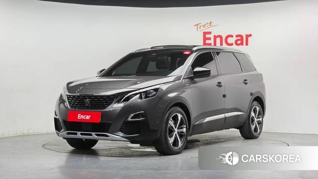 Peugeot 5008 second generation 2019 Серый из Кореи