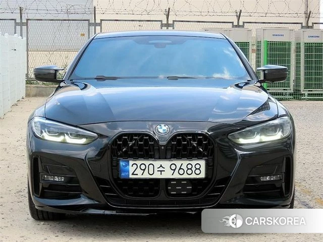 BMW 4 Series (G22) 2021 Черный из Кореи