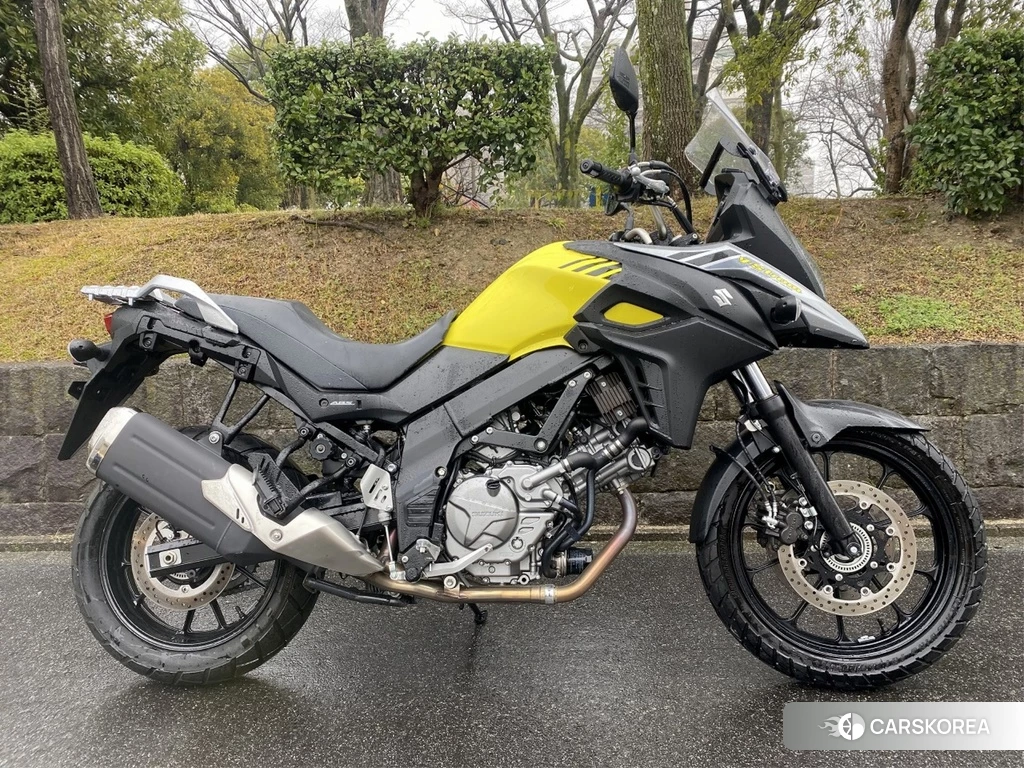 Проданный Suzuki V-STROM 650 DL650 ABS 2017 из Японии