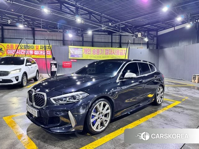 BMW 1 Series (F40) 2022 Черный из Кореи