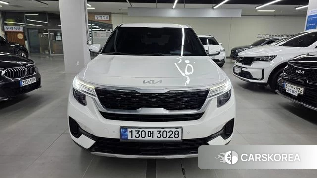 Kia Seltos 2022 Белый из Кореи