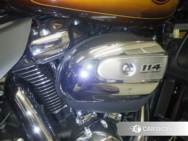 Engine photo