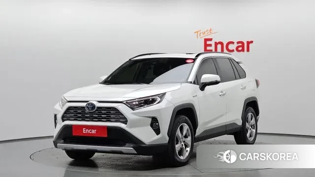 Toyota RAV4 5th Generation 2021 Белый из Кореи