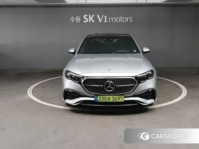 Mercedes-Benz E-Class W214 2025 Серебряный из Кореи