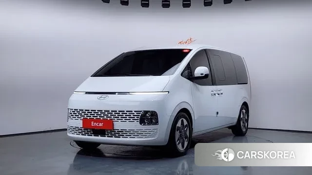 Hyundai Staria 2025 Белый из Кореи