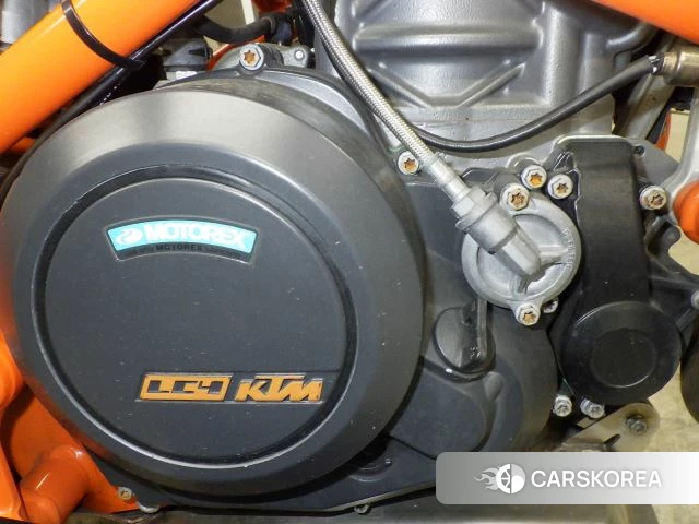 Engine photo