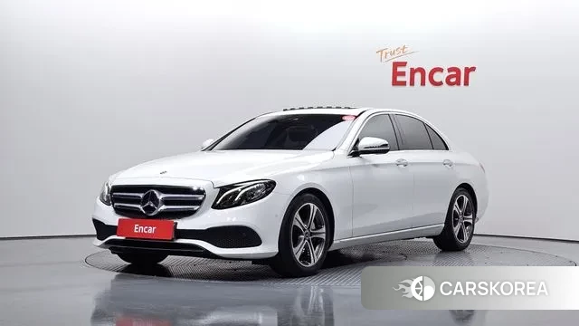 Mercedes-Benz E-Class W213 2018 Белый из Кореи