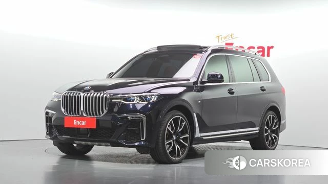 BMW X7 (G07) 2021 Черный из Кореи