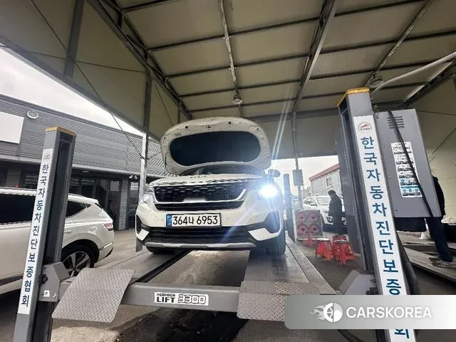 Kia Seltos 2021 Белый из Кореи