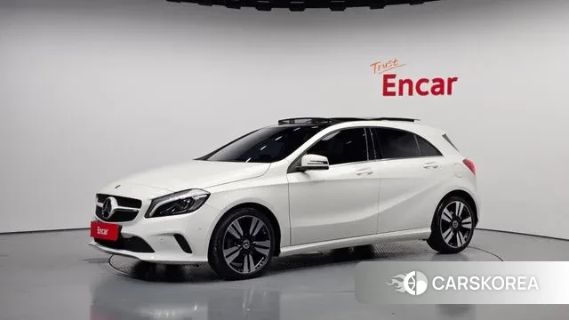 Mercedes-Benz A-Class W176 2018 Белый из Кореи