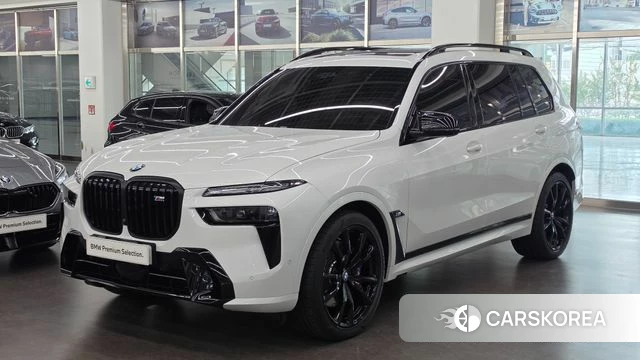 BMW X7 (G07) 2025 Белый из Кореи