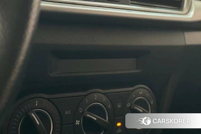 Mazda 3 Angkesaila 2019 Красный из Китая