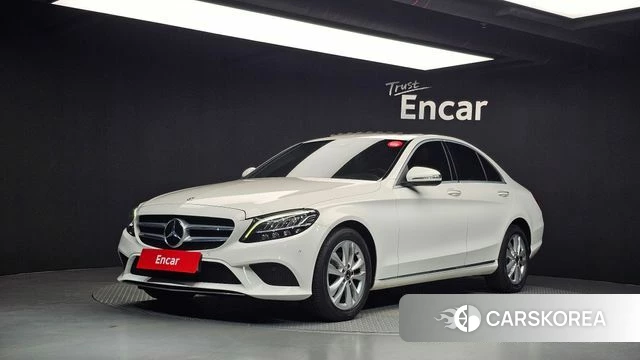 Mercedes-Benz C-Class W205 2018 Белый из Кореи
