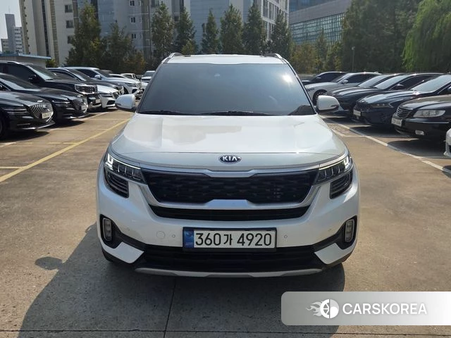 Kia Seltos 2021 Белый из Кореи