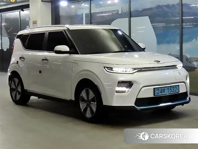 Kia Soul Booster EV 2019 Белый из Кореи