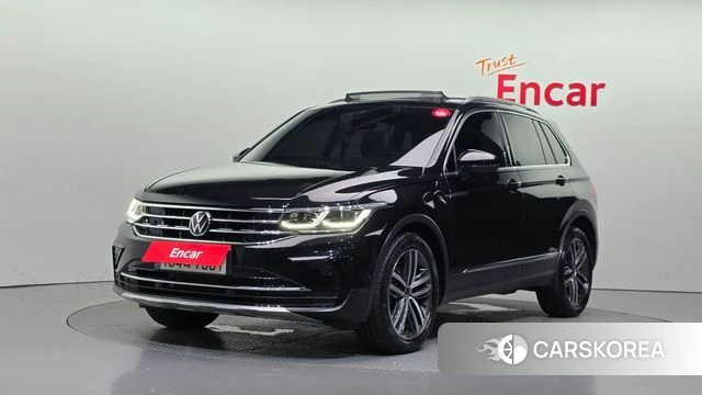 Volkswagen Tiguan second Generation 2023 Черный из Кореи
